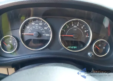 2014 Jeep Wrangler Unlimited Sahara z USA, uszkodzony, nr VIN 1C4BJWEGXEL224686